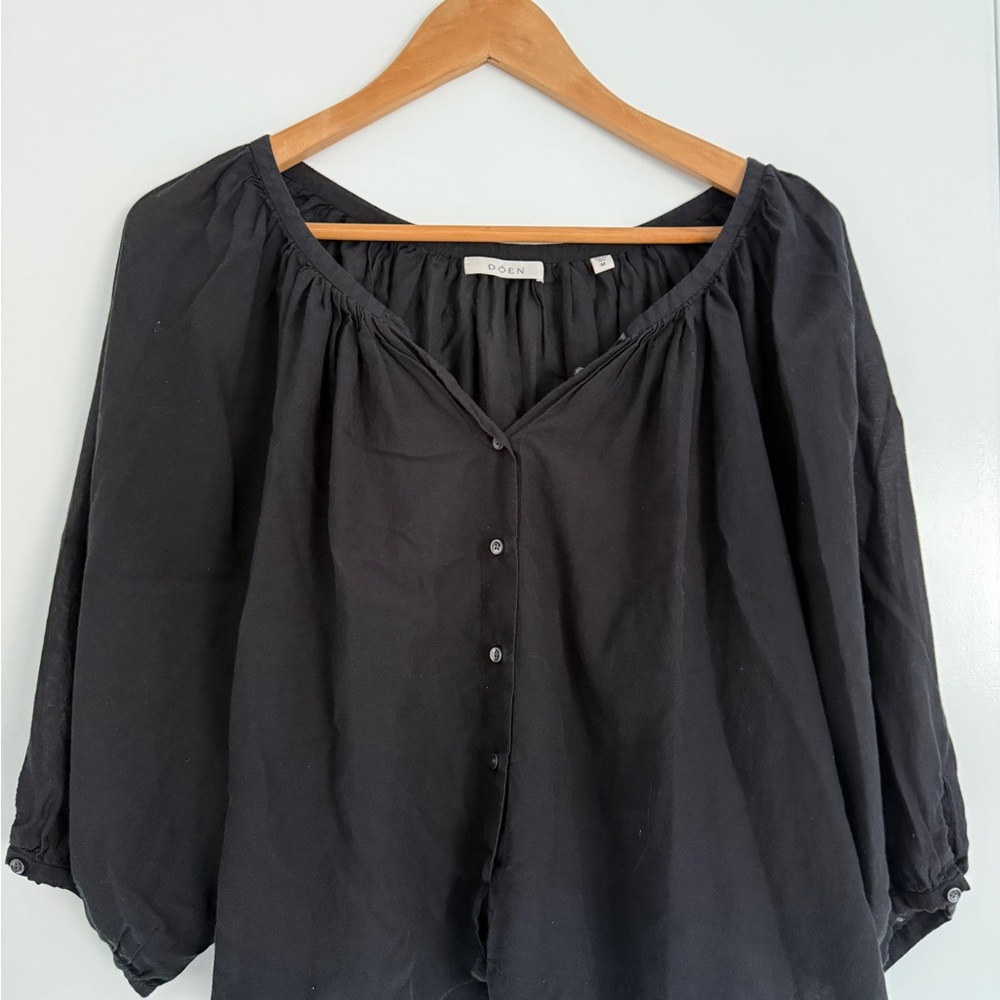 Doen Black Button-Up Blouse